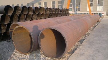 China Schwärzen Sie gemaltes LSAW/ERW geschweißtes Stahlrohr, nahtloses Kohlenstoffstahl-Rohr für Bau fournisseur