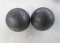 China Form schmiedete Stahlball 16mm - 110mm Größe gerollter reibender Stahlball für Erz/Bergwerk Firma